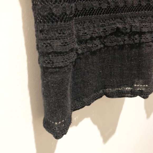 Le Chateau black lace dress - Picture 7 of 8